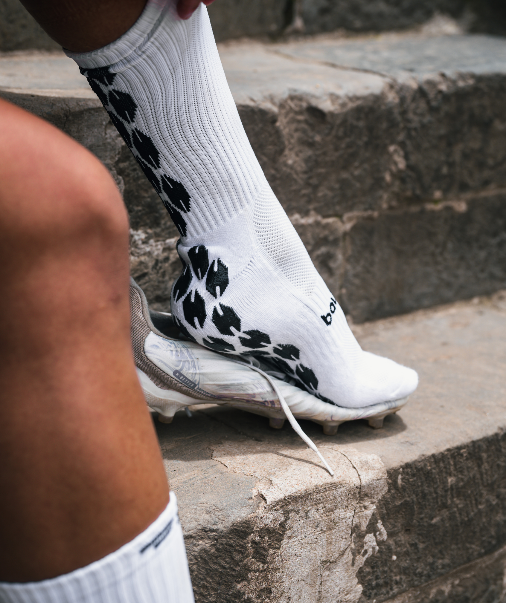 Grip Socks vs Regular Socks: What's the difference?